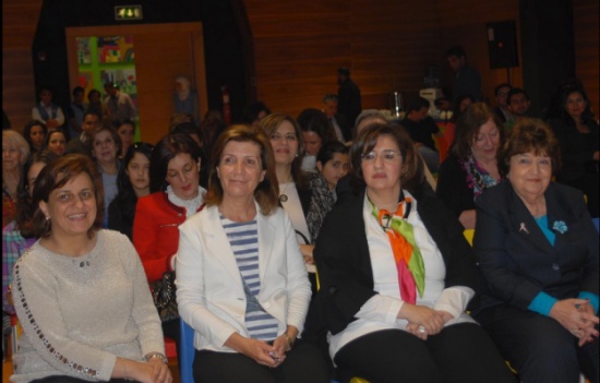 وزيرة التنمية تشارك باحتفال ملتقى النساء العالمي بعيد الام وزيرة التنمية تشارك باحتفال ملتقى النساء العالمي بعيد الام