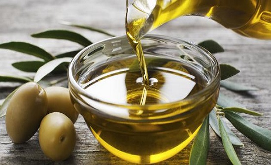 تزايد الطلب على زيت الزيتون الاردني محليا وعربيا وعالميا تزايد الطلب على زيت الزيتون الاردني محليا وعربيا وعالميا