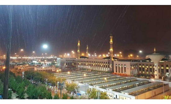 بالفيديو : مكة المكرمة .. امطار غزيرة تداهم خيم الأردنيين عشية الوقوف بعرفة بالفيديو : مكة المكرمة .. امطار غزيرة تداهم خيم الأردنيين عشية الوقوف بعرفة