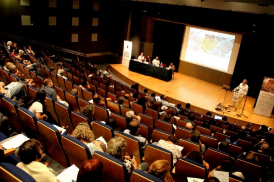 مؤتمر تربوي بذيبان بعنوان: معا نمضي نحو مستقبل أبنائنا