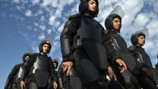 مسلحون يقتلون 8 شرطيين مصريين جنوب القاهرة