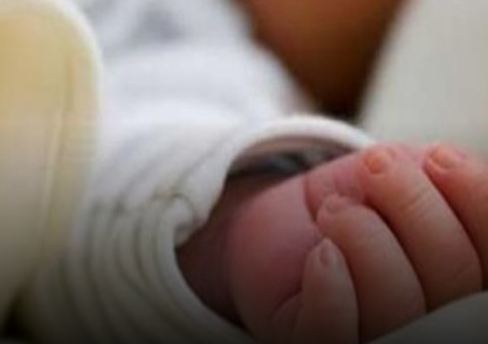 فتاة .. قتلت رضيعتها وألقتها في صندوق "زبالة": "جبتها من الحرام" !! اليكم التفاصيل الصادمة