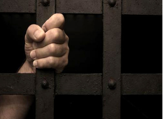 القبض على عصابة تنتحل صفة موظفين لجمع مساعدات بإربد