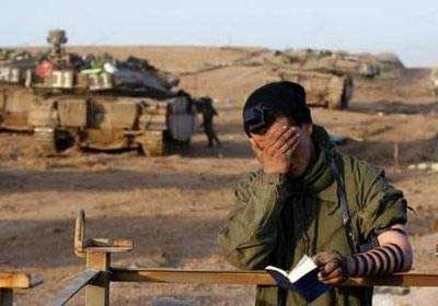 ضابط "إسرائيلي" يغتصب 17 ولدا وبنتا ضابط "إسرائيلي" يغتصب 17 ولدا وبنتا