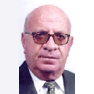 طاقم طائرة "الاردنية للطيران" يسعف الزميل نزيه القسوس اثر تعرضه لعارض طبي مفاجئ 