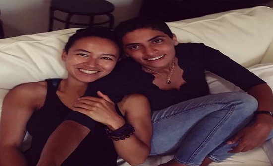 قصة تثير الجدل: المصرية "داليا" أعلنت مثليتها.. ووالدها شجّعها