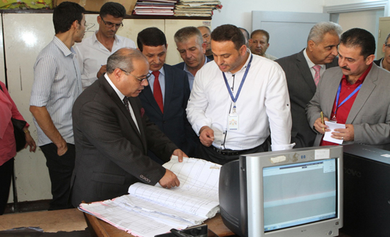 وزير العدل يطلع على واقع خدمة في محكمة صلح المزار الشمالي وزير العدل يطلع على واقع خدمة في محكمة صلح المزار الشمالي