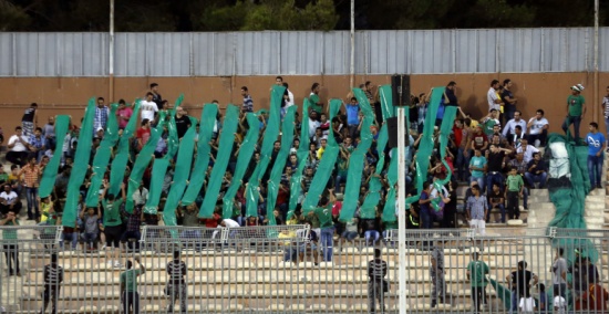 اتحاد الكرة:ممنوع رفع اليافاطات الدينية والسياسية في الملاعب