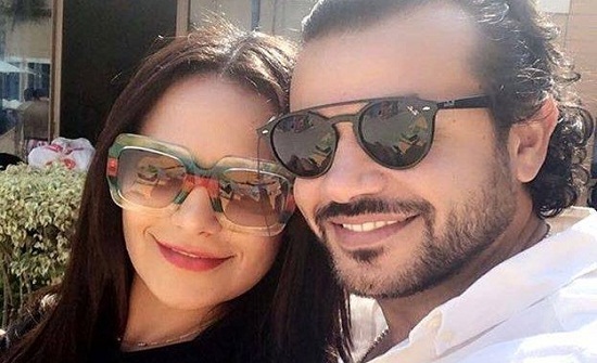 سامو زين يغازل زوجته بيوم ميلادها.. ورومنسية طاغية سامو زين يغازل زوجته بيوم ميلادها.. ورومنسية طاغية