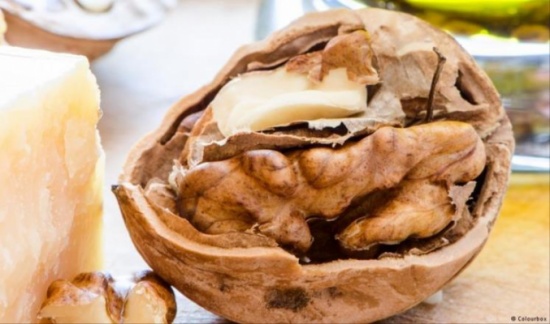 الجوز يكبح السرطان ويقاوم "الرباعية القاتلة"