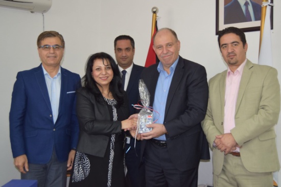 جامعة إربد الأهلية تستضيف وفداً من المكتب الاستشاري في هولندا جامعة إربد الأهلية تستضيف وفداً من المكتب الاستشاري في هولندا