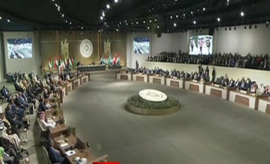 عون: ندعو لتأسيس مصرف عربي يساعد النازحين