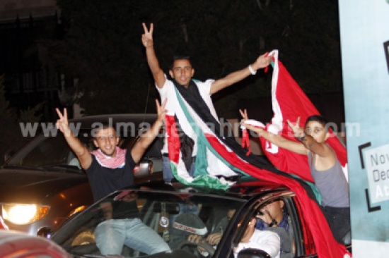 فرحة الأردنيين بفوز النشامى ( صور )