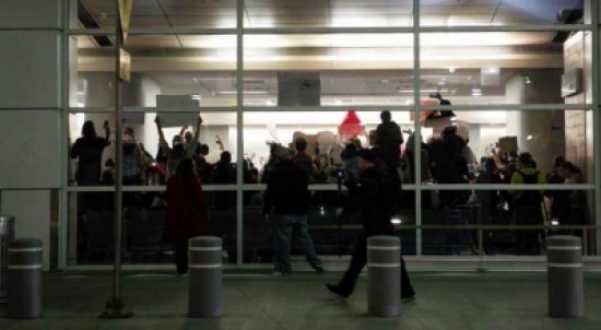 من يُسمح له دخول أمريكا ومن يُمنع؟