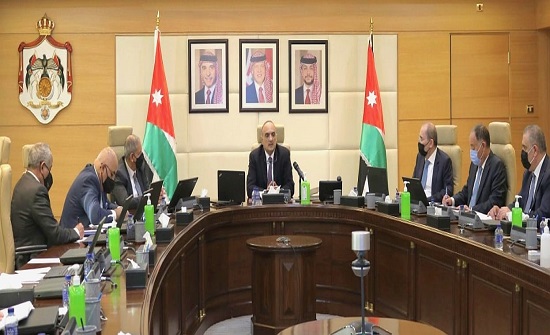 رئيس الوزراء : لا نزال نشهد ذروة وبائية ... ولولا المستشفيات الميدانية لكان وضعنا اسوأ رئيس الوزراء : لا نزال نشهد ذروة وبائية ... ولولا المستشفيات الميدانية لكان وضعنا اسوأ