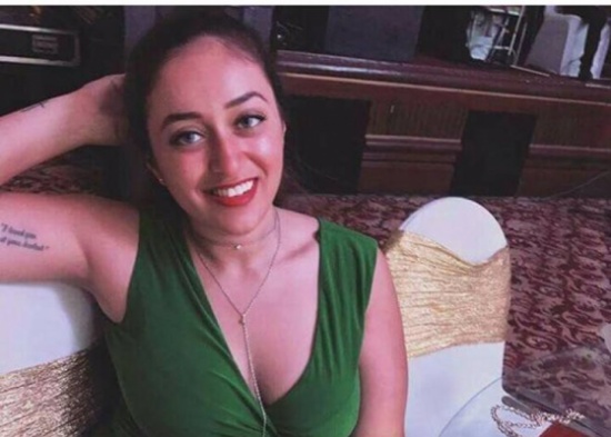 [شاهد] منشور دمَّر حياتها.. فتاة مصرية تستغيث بعد استخدام صورها في “دليل” عن العلاقة مع الرجال