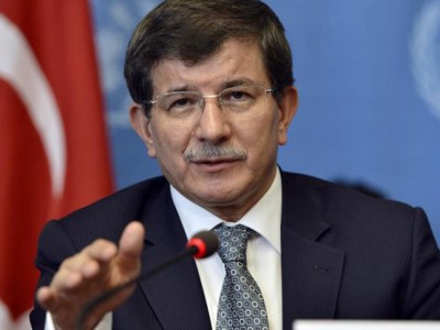 داود اوغلو: تركيا تعارض تنظيم الدولة الاسلامية والأسد على حد سواء