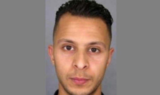 صحيفة إيطالية تفجر مفاجأة عن أحد منفذي هجمات باريس صحيفة إيطالية تفجر مفاجأة عن أحد منفذي هجمات باريس