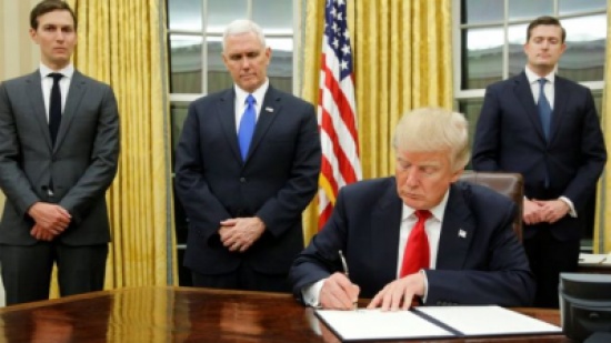 الأربعاء.. ترامب يوقع أمره التنفيذي الجديد بشأن الهجرة