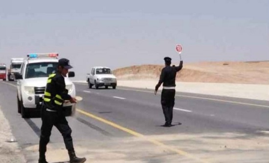ضبط مركبة على طريق شويعر بسرعة 190 كلم بالساعة ضبط مركبة على طريق شويعر بسرعة 190 كلم بالساعة