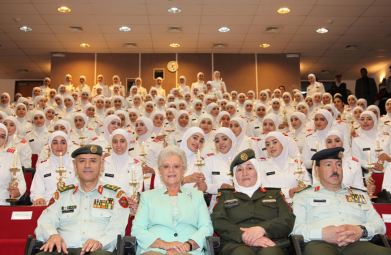 حفل إضاءة الشموع للفوج 18 من مرشحات كلية الأميرة منى للتمريض