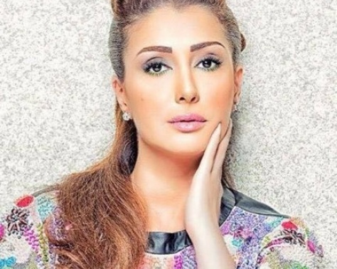 بالصور - شاهدوا غادة عبدالرازق تلهو مع حفيدتيها بالبيجاما! بالصور - شاهدوا غادة عبدالرازق تلهو مع حفيدتيها بالبيجاما!