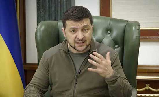 زيلينسكي يطالب سويسرا في رسالة عبر الفيديو بتجميد أموال الأثرياء الروس زيلينسكي يطالب سويسرا في رسالة عبر الفيديو بتجميد أموال الأثرياء الروس