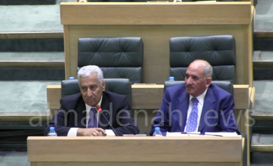 بالفيديو : النسور يدافع عن التعديلات الدستورية ويؤكد أنها تفصل بين السلطات بالفيديو : النسور يدافع عن التعديلات الدستورية ويؤكد أنها تفصل بين السلطات