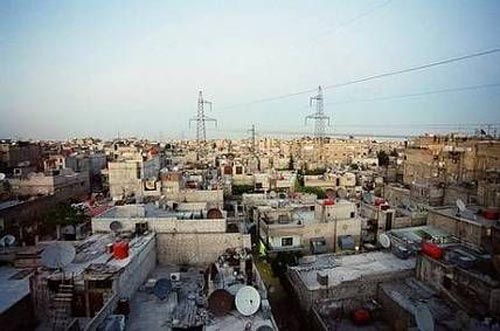 "حماس" تدعو إلى تحييد المخيمات الفلسطينية فى سوريا وإعادة النازحين إليها "حماس" تدعو إلى تحييد المخيمات الفلسطينية فى سوريا وإعادة النازحين إليها