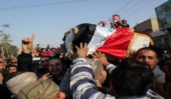 سنة العراق يشيعون قتلى مجزرة الفلوجة