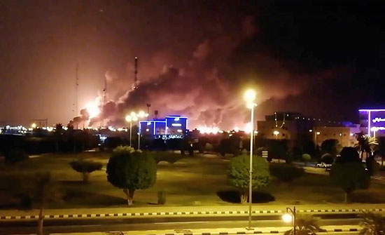وول ستريت جورنال: أميركا أبلغت السعودية أن إيران مصدر الهجوم وول ستريت جورنال: أميركا أبلغت السعودية أن إيران مصدر الهجوم