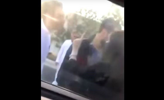 فيديو- سعوديون يتحرّشون بفتيات في الطائف! فيديو- سعوديون يتحرّشون بفتيات في الطائف!