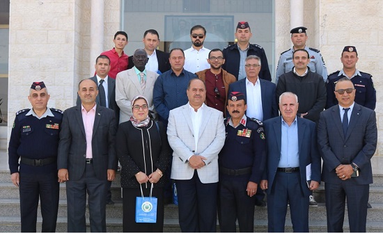 الدفاع المدني يحتفل بتخريج دورة تنظيم وإدارة مخيمات اللاجئين