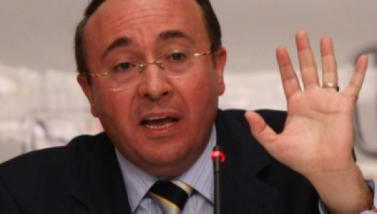 صورة: هكذا سخر فيصل القاسم من التعتيم الإعلامي حول بشار الأسد