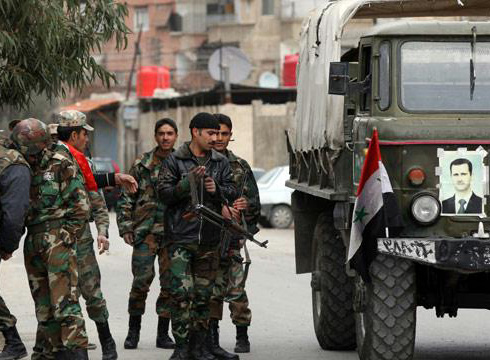 النظام السوري يغري جنوده بـ37 دولارًا للقتال في الصفوف الأمامية