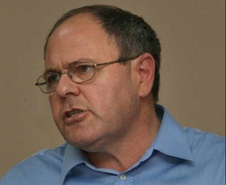 خطة " داني دايان " لفتح المعابر وهدم الجدار