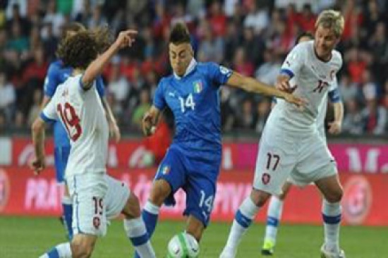 ايطاليا تتعادل مع التشيك ايطاليا تتعادل مع التشيك