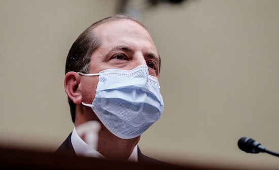 وزير الصحة الأمريكي يعلن بدء توزيع ملايين الجرعات من لقاح كورونا في الولايات المتحدة