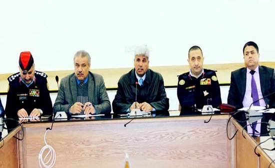 مجلس الزرقاء يناقش مخاطر إطلاق العيارات النارية والمخدرات على الشباب