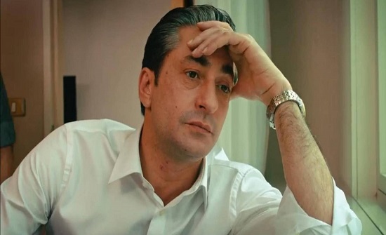بالفيديو: جدال حادّ على متن الطائرة إنتهى بطرد ممثل تركي شهير بالفيديو: جدال حادّ على متن الطائرة إنتهى بطرد ممثل تركي شهير