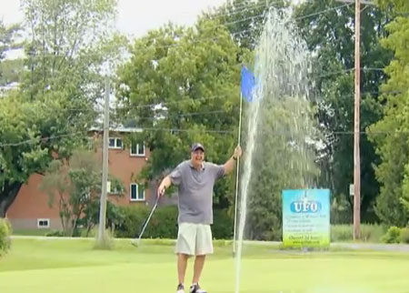 ملعب جولف غريب