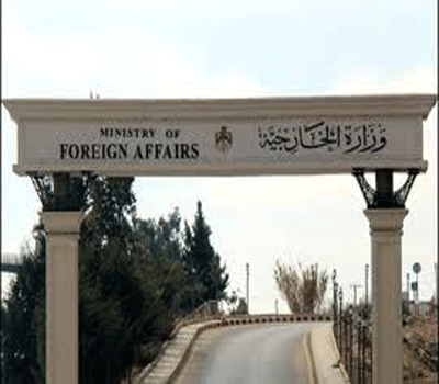 الخارجية تتسلم نسخة من اوراق اعتماد السفير الاسباني الخارجية تتسلم نسخة من اوراق اعتماد السفير الاسباني