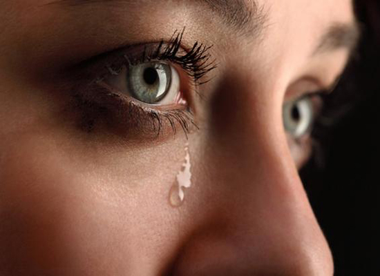 لا تحبس دموعك إذا شعرت أنك بحاجة للبكاء!! لا تحبس دموعك إذا شعرت أنك بحاجة للبكاء!!