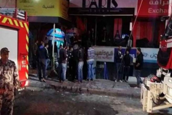 في حادثة غير مألوفة..شقيقان يشعلان اسطوانة غاز ويلقياها على صالون حلاقة للرجال في حادثة غير مألوفة..شقيقان يشعلان اسطوانة غاز ويلقياها على صالون حلاقة للرجال