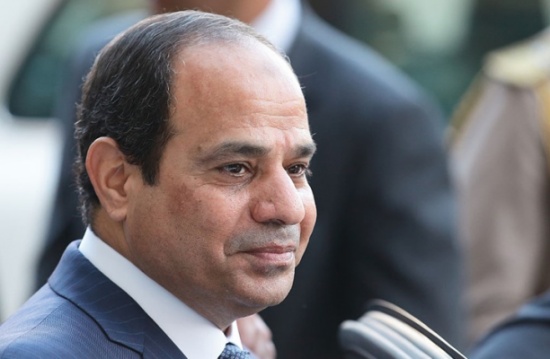 السيسي: مصر دولة قانون.. وصحيفة تتهمه بـ163 خرقا للدستور السيسي: مصر دولة قانون.. وصحيفة تتهمه بـ163 خرقا للدستور