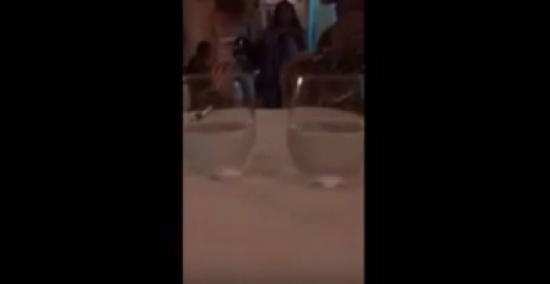 فيديو| مطعم فرنسي يرفض خدمة المسلمين .. والسبب!