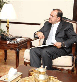 وزير الداخلية يلتقي مساعد المفوض السامي للأمم المتحدة لشؤون اللاجئين وزير الداخلية يلتقي مساعد المفوض السامي للأمم المتحدة لشؤون اللاجئين
