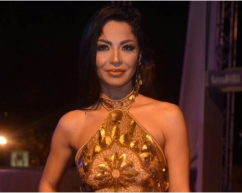 بالصورة- دوللي شاهين تواصل إثارة الجدل بملابسها ماذا إرتدت هذه المرة؟ بالصورة- دوللي شاهين تواصل إثارة الجدل بملابسها ماذا إرتدت هذه المرة؟