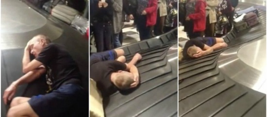 بالفيديو: مسافر يغط في نوم عميق بين حقائب السفر بالفيديو: مسافر يغط في نوم عميق بين حقائب السفر