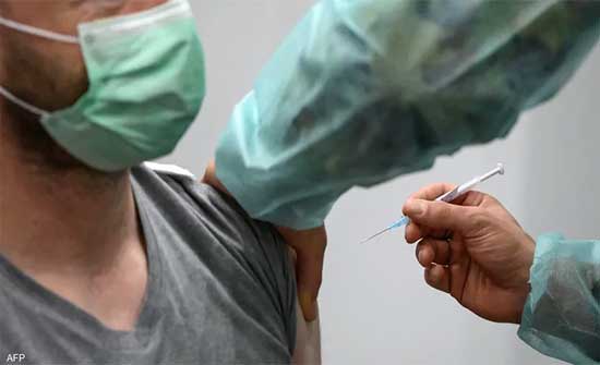 لقاحات كورونا والمتحور "أوميكرون".. تصريح مهم من منظمة الصحة